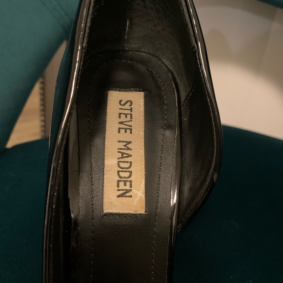 Steve Madden Black Stilettos - Picture 2 of 9